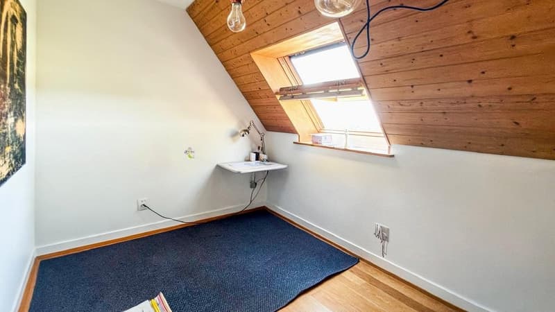 6.5-Zimmer-Maisonettewohnung mit Cheminée und zwei Balkonen in Riehen (8)
