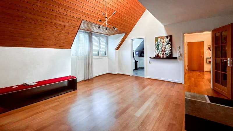 6.5-Zimmer-Maisonettewohnung mit Cheminée und zwei Balkonen in Riehen (5)
