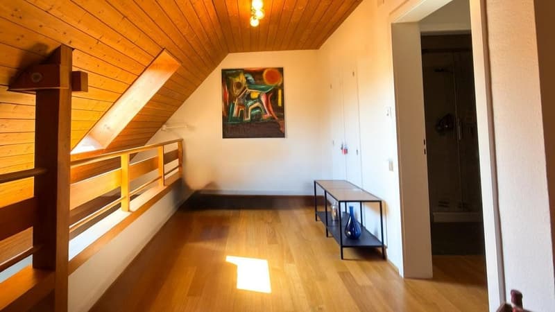 6.5-Zimmer-Maisonettewohnung mit Cheminée und zwei Balkonen in Riehen (9)