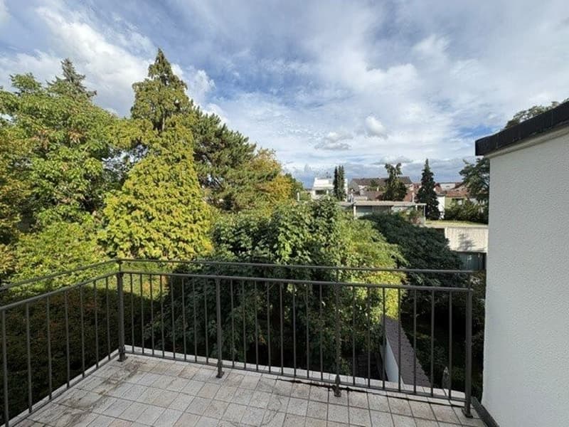 Helle 4-Zimmerwohnung im 2. OG mit Balkon (10)