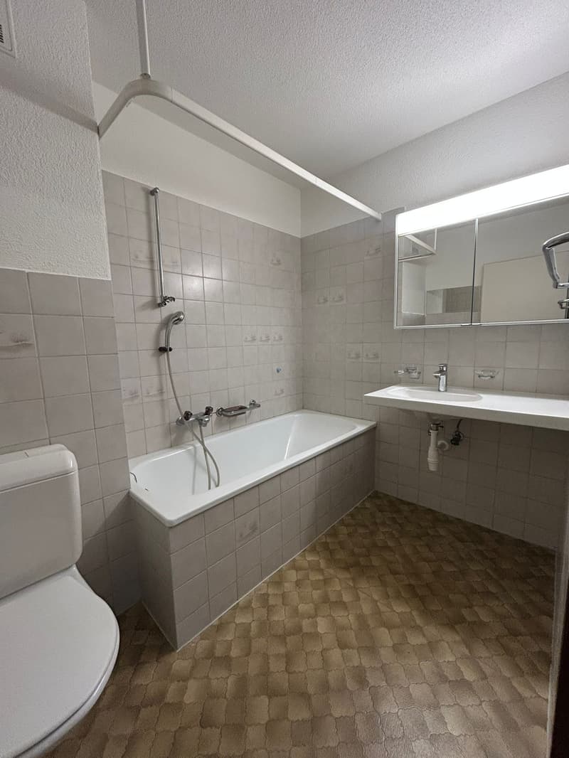 Badezimmer mit Badewanne