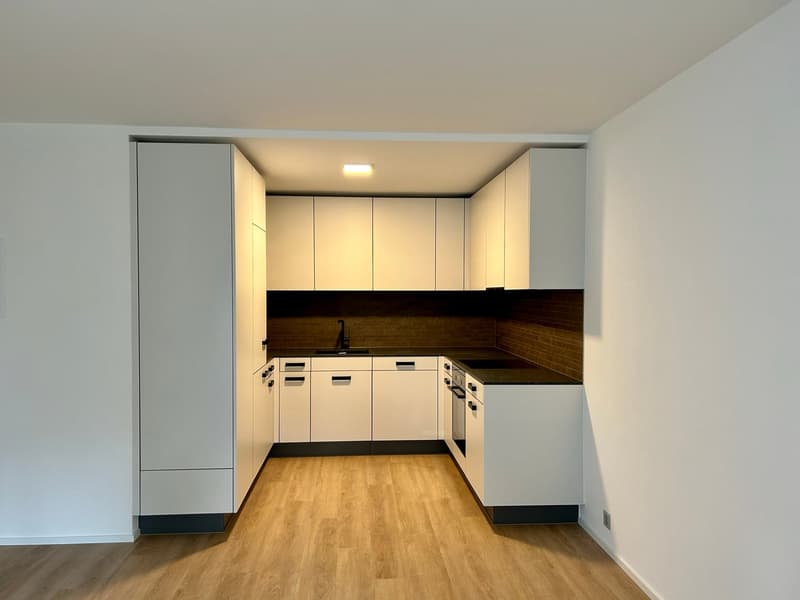 Hochwertig sanierte Wohnung mit Balkon beim Wiesenplatz (2)