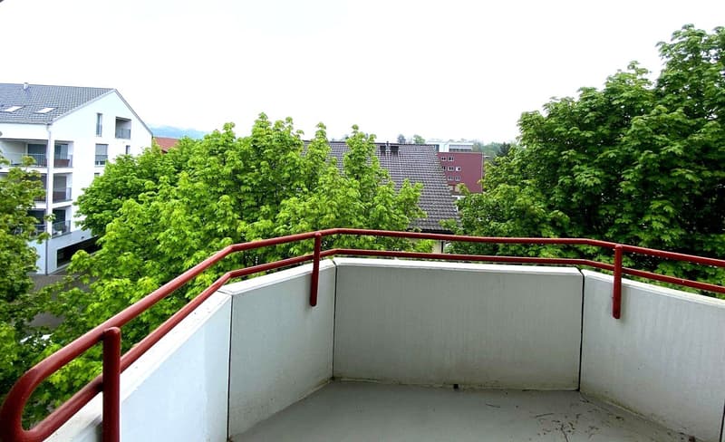 Erstbezug - Stilvolle 2.5-Zimmerwohnung mit Galerie (4)