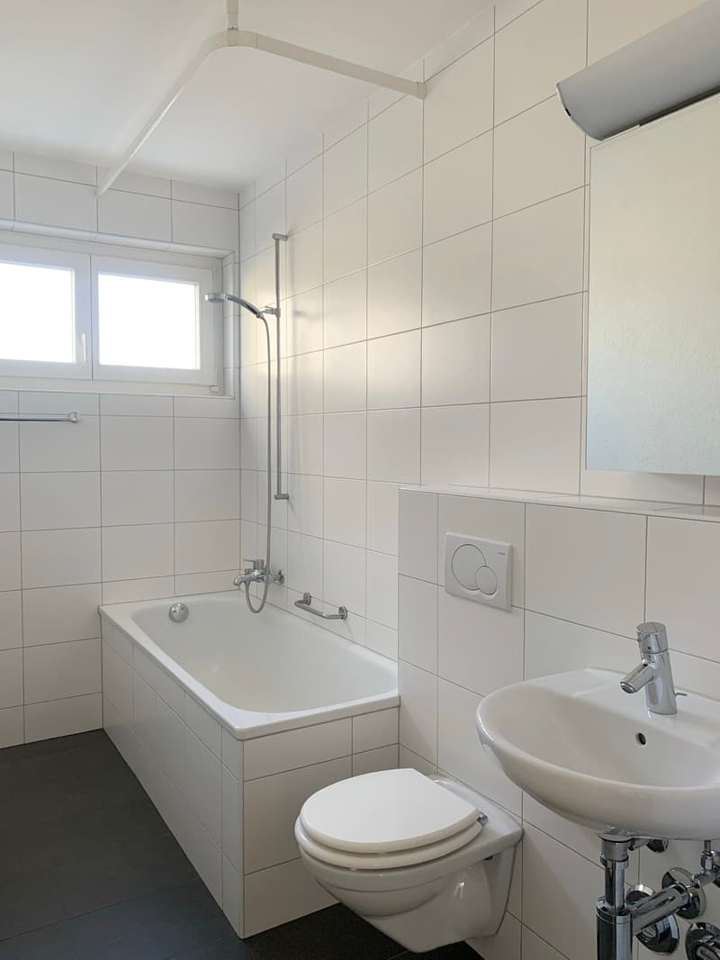 Badezimmer mit Badewanne