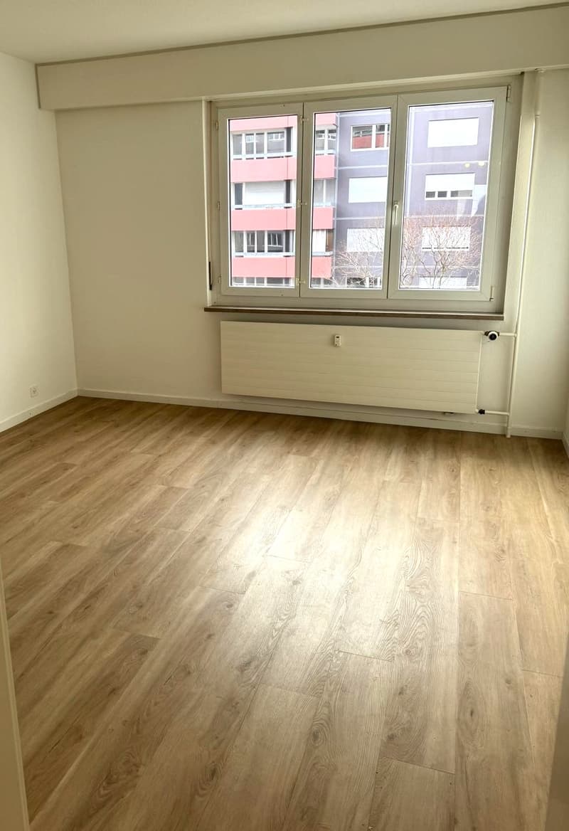 Appartement spacieux avec balcon sur la place Wiesenplatz (2)