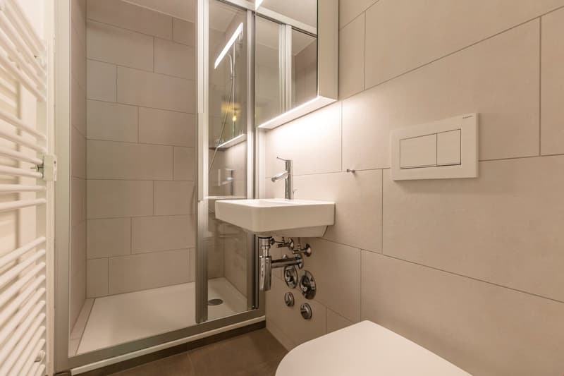 Bad mit Dusche