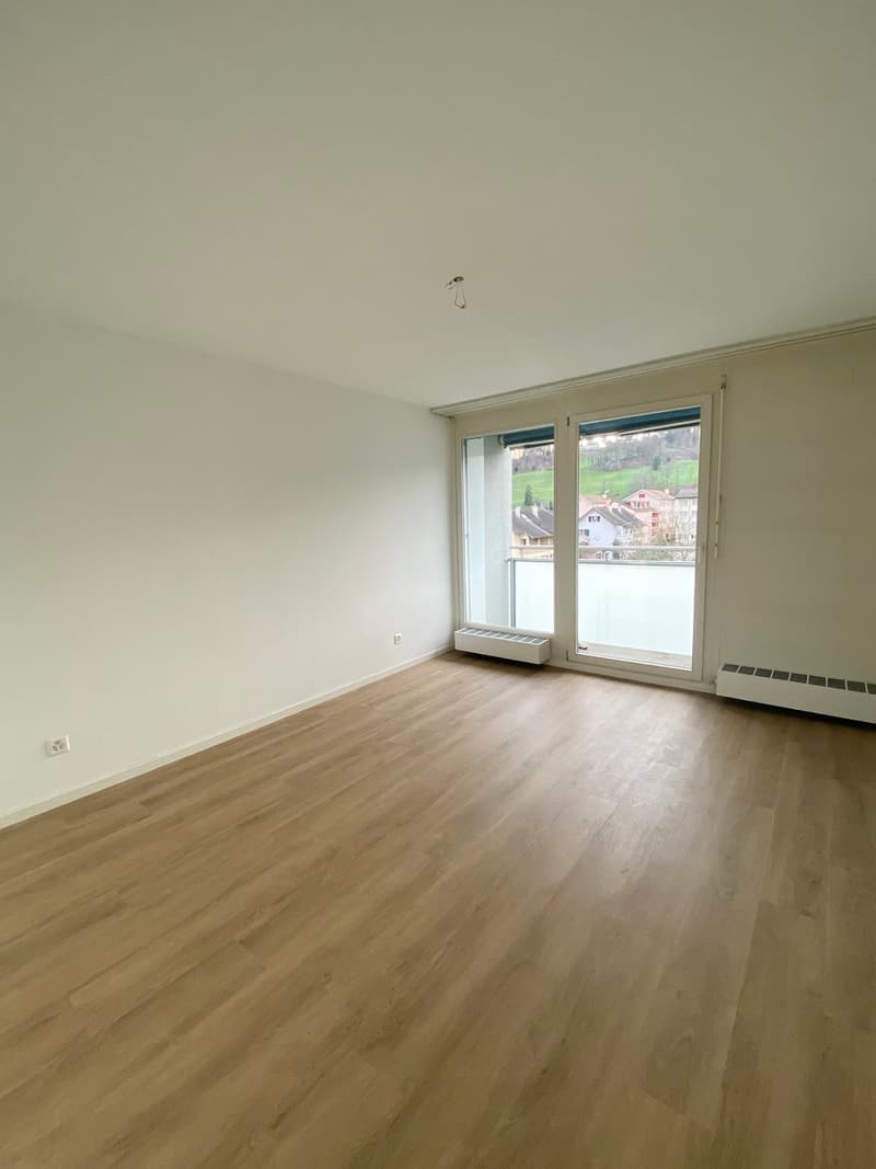 Familienwohnung - Grosszügig - Saniert - 2 Balkone - nähe Bahnhof (4)