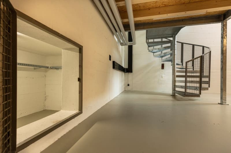 Exclusive Commercial Studio (7)