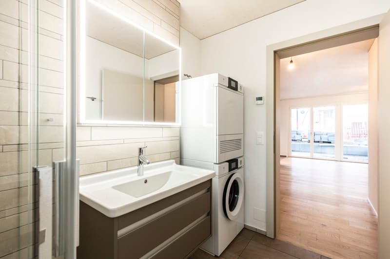 Appartement moderne dans le vieux centre du village! (10)