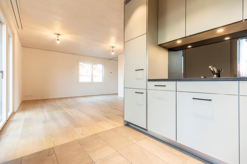 Appartement moderne dans le vieux centre du village! (3)
