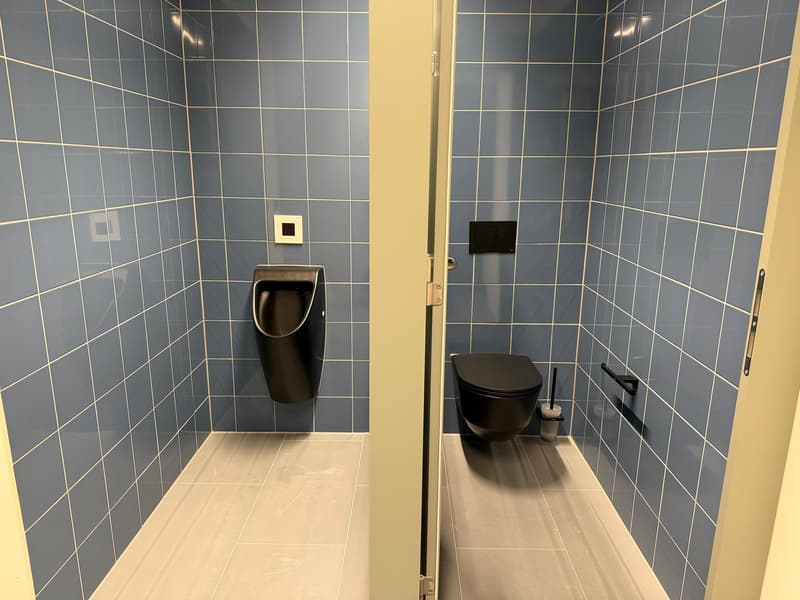 Spazio ufficio/commerciale moderno, completamente sviluppato, in posizione ottimale (8)