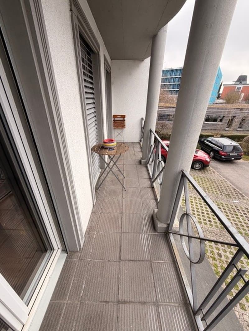 Helles Büro in Dübendorf (8)