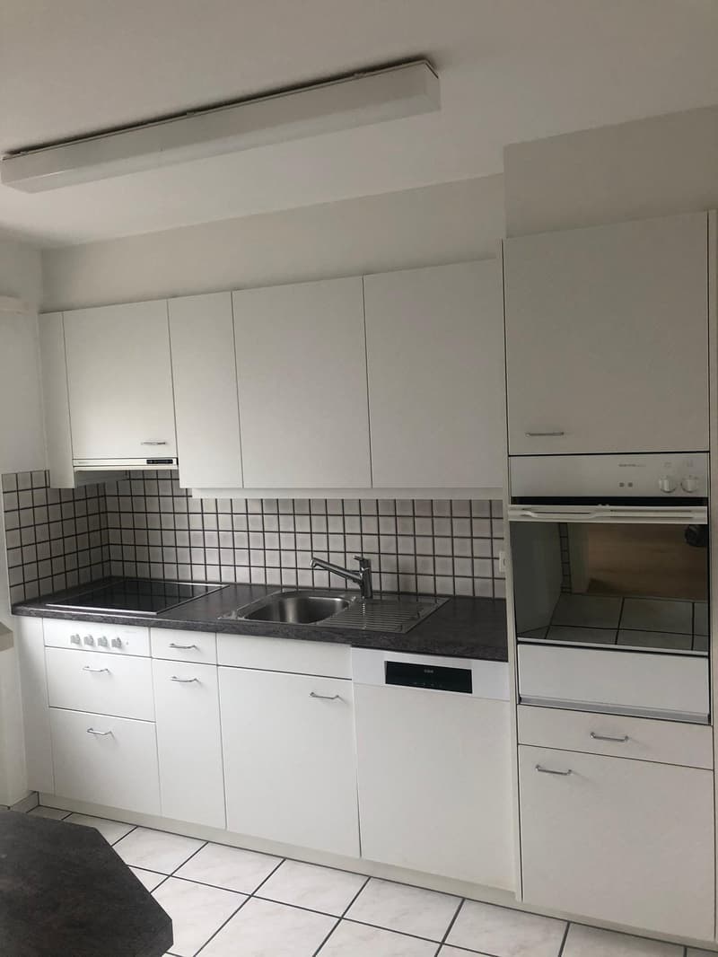Helle und grosszügige 3.5-Zimmer-Wohnung mit Balkon in Kreuzlingen (6)