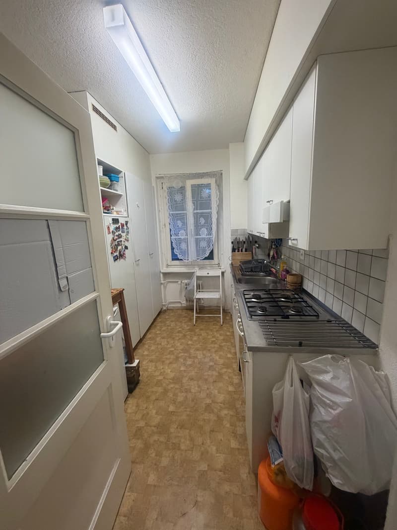 Charmante 3.5-Zimmer-Wohnung an zentraler Lage in Adliswil (6)