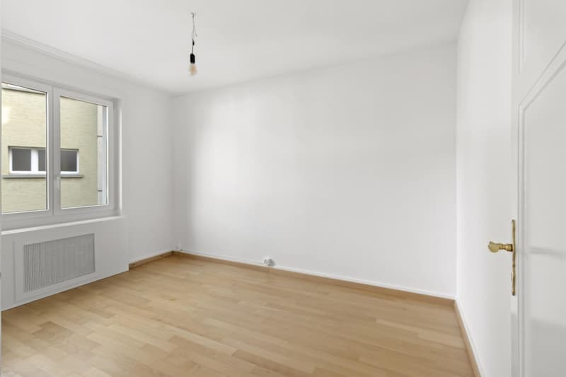 Bitte beachten Sie, dass es sich hierbei um Vergleichsbilder und nicht um Aufnahmen der Wohnung handelt.
