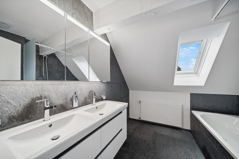 Exklusive 5-Zimmer-Maisonettewohnung mit Dachterrasse im Herzen von Luzern (8)