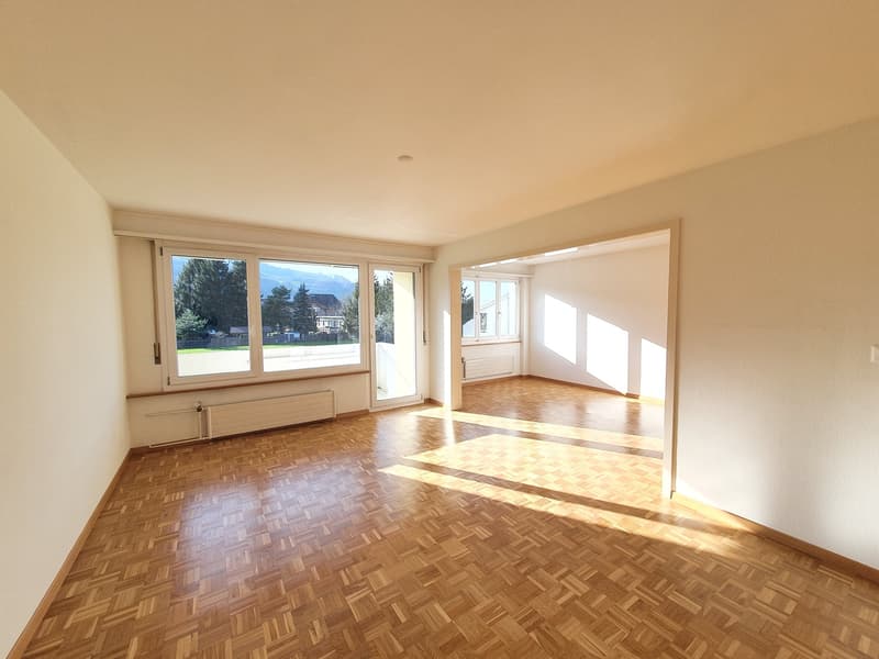 Helle 4.5-Zimmer-Wohnung mit Balkon in Belp (1)