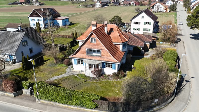 Family idyll on 1,400 m² - Villa with charm, garden, and history (3)
