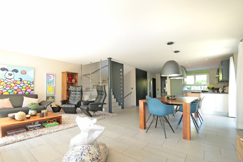 A House to Fall in Love With - Well-Maintained, High-Quality, and Family-Friendly (9)