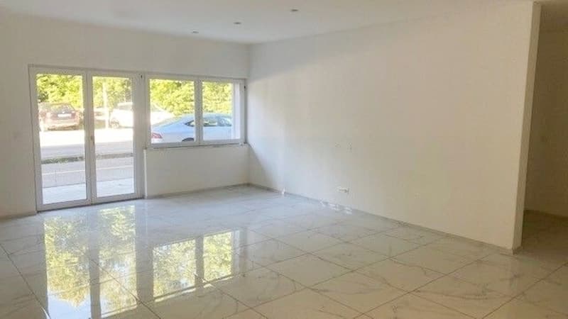 3.5 Zi Wohnung im EG, heller Wohnbereich