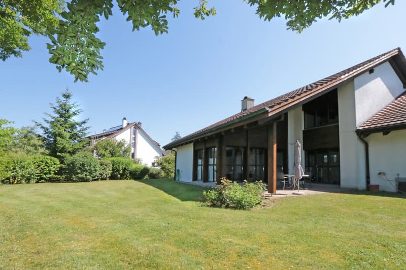 Familienfreundliches Einfamilienhaus mit grossem Garten (2)