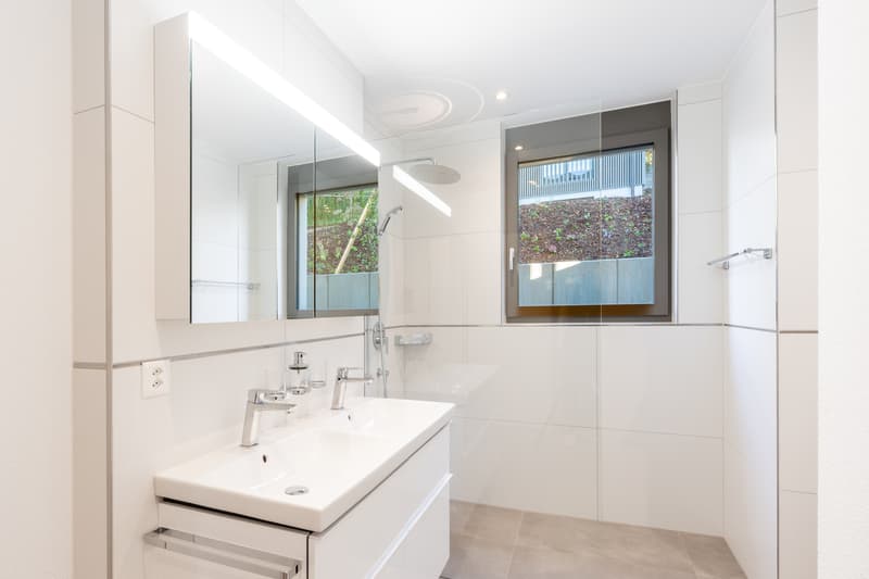 Exklusives Wohnen mit Eigentumscharakter 4.5 Zimmer Gartenwohnung (9)