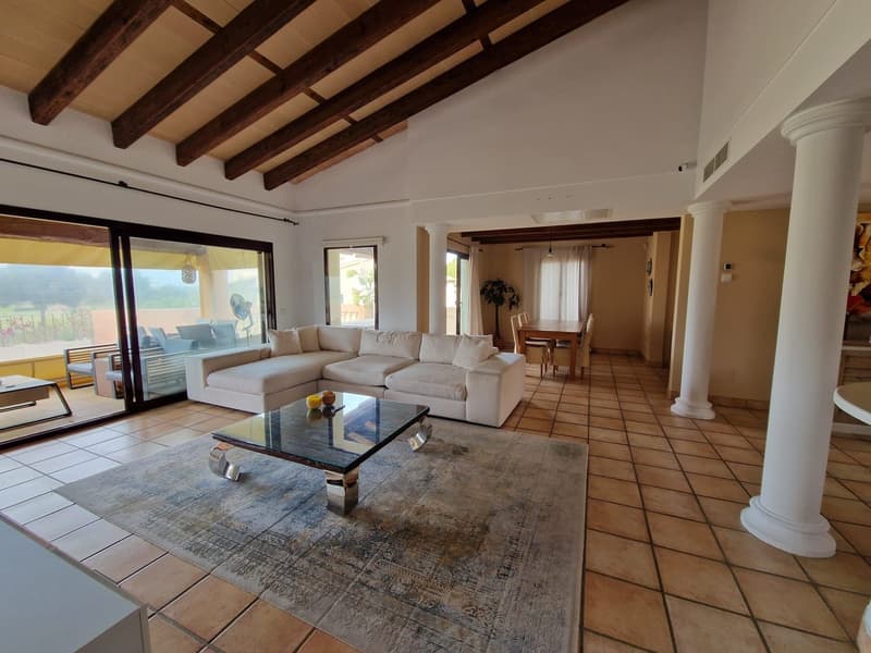 Traumhafte 4.5-Zimmer-Wohnung direkt am Golfplatz in Santa Ponça (5)