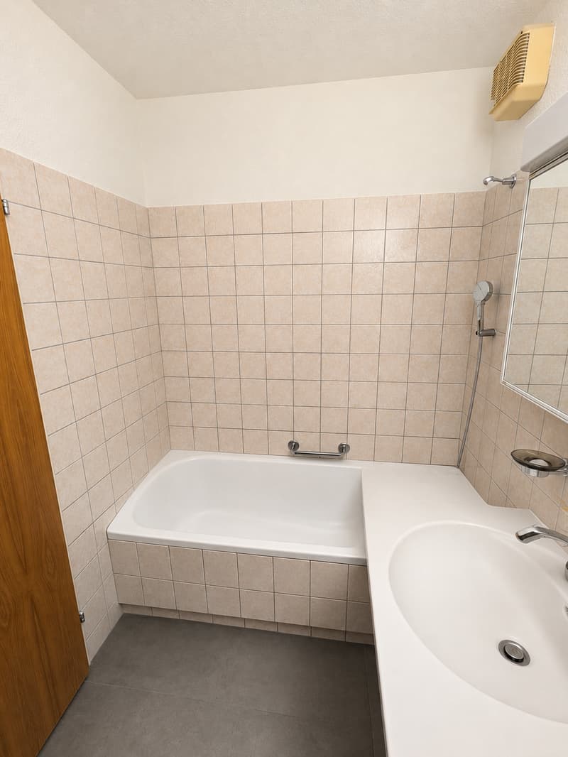 Badezimmer mit Badewanne