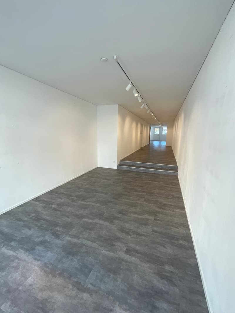 Gewerbefläche Blick Richtung Hof