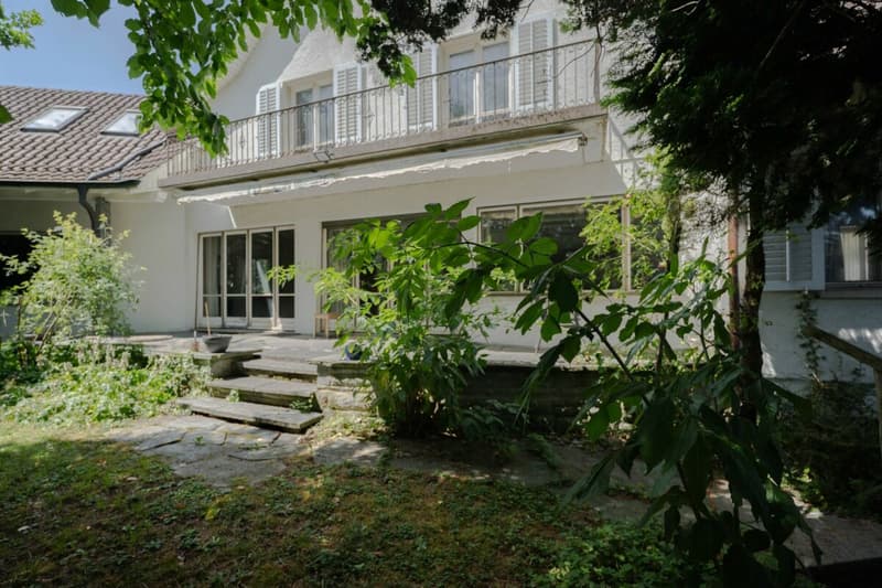Historische Landhausvilla in ruhiger Lage (2)