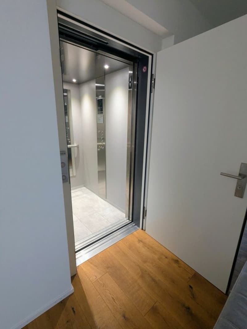 Appartement d'attique exclusif avec vue panoramique sur la ville ! 189 M2 (9)