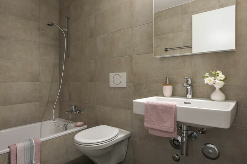 Stylish, modern apartment in a well-maintained building! (5)