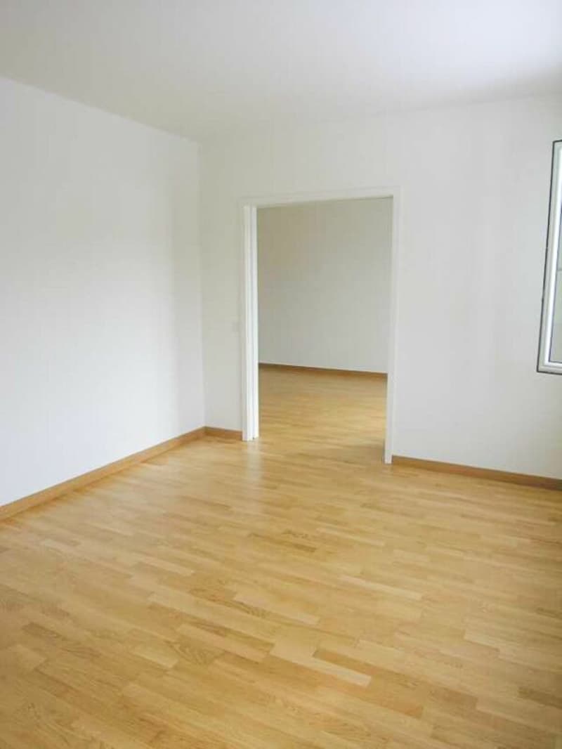 Spacious 4-room apartment in central location (2)