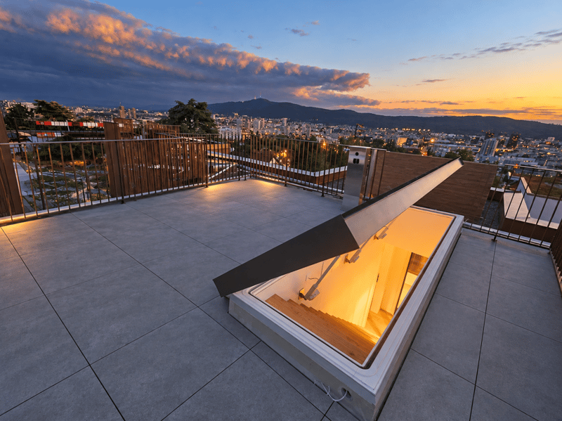 Erstbezug - Wohnen über den Dächern von Höngg zentral mit eigener Dachterrasse und Weitblick (1)