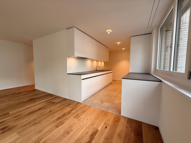 Wunderschöne 3.5-Zimmer-Gartenwohnung in Rümlang – stilvoller Neubau mit hohem Wohnkomfort (2)