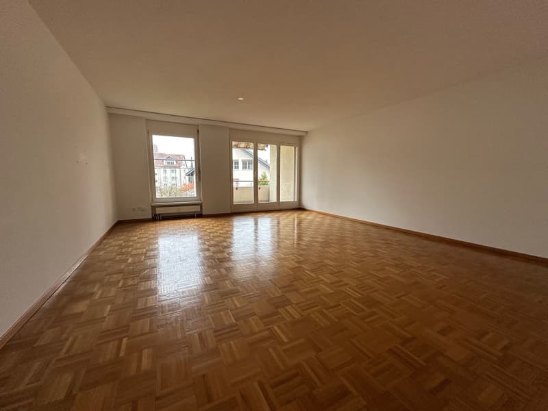 Helle 4.5-Zimmer-Wohnung mit sonnigem Balkon in Weinfelden (1)