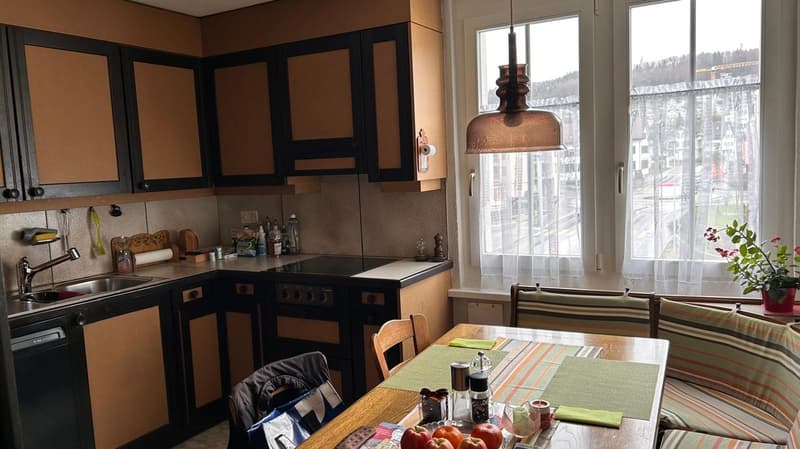 Charming and spacious 5.5-room maisonette apartment (5)