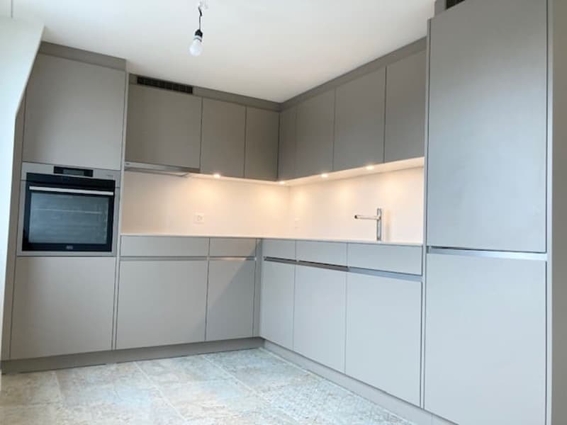 Appartement de charme rénové de 4,5 pièces dans un immeuble ancien avec balcon au centre de Herisau (5)