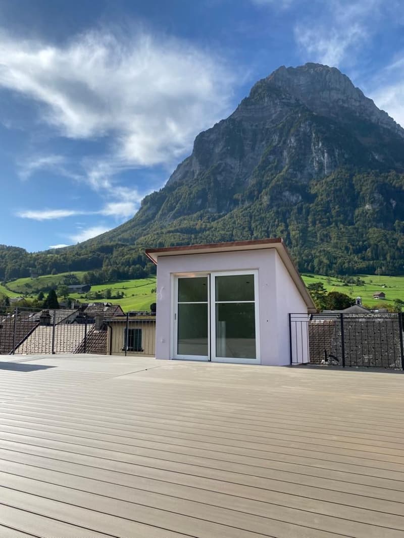 5,5 Zimmer-Attika Wohnung im Zentrum von Glarus mit grosszügiger Terrasse (12)