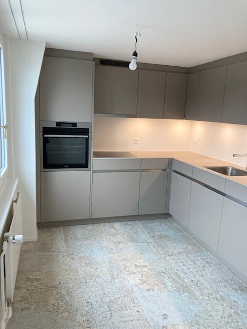 Luxeriöse sanierte 4,5 Zimmer Altbau Wohnung mit Balkon im Zentrum von Herisau (1)