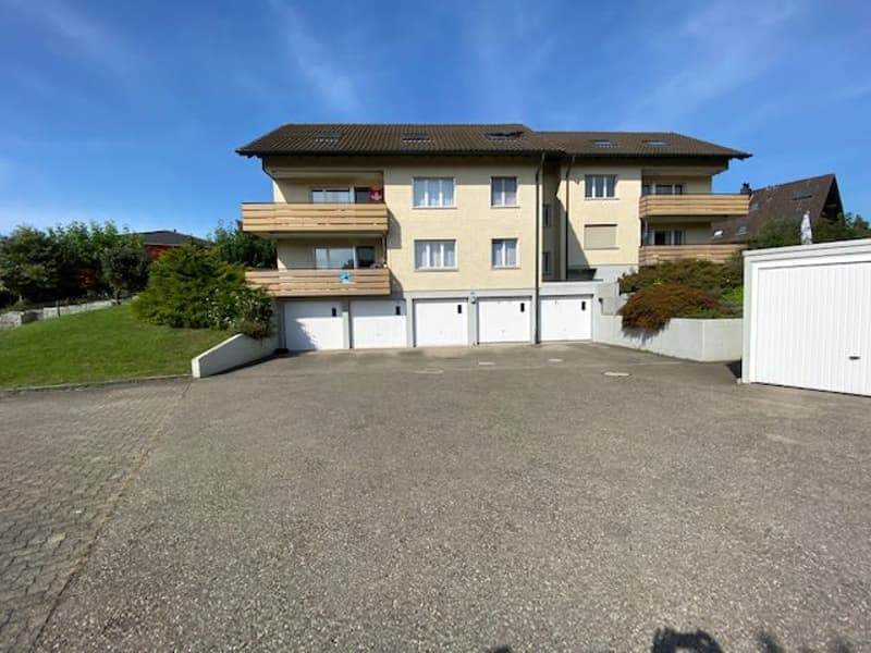 4,5 Zimmer Wohnung mit Balkon und Aussicht ins Grüne (13)