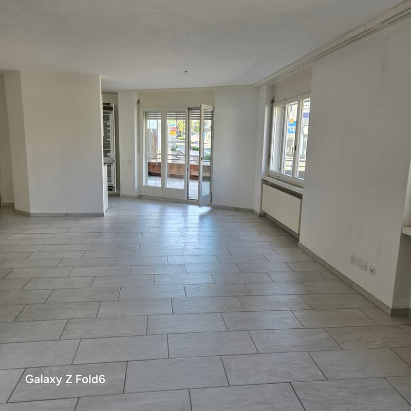 Appartement 6.5 pièces au centre d'Uzwil avec terrasse, ascenseur et 2 salles de bains (5)