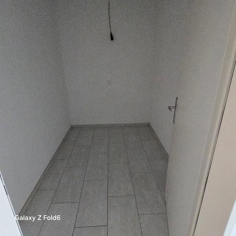 Appartement 6.5 pièces au centre d'Uzwil avec terrasse, ascenseur et 2 salles de bains (12)