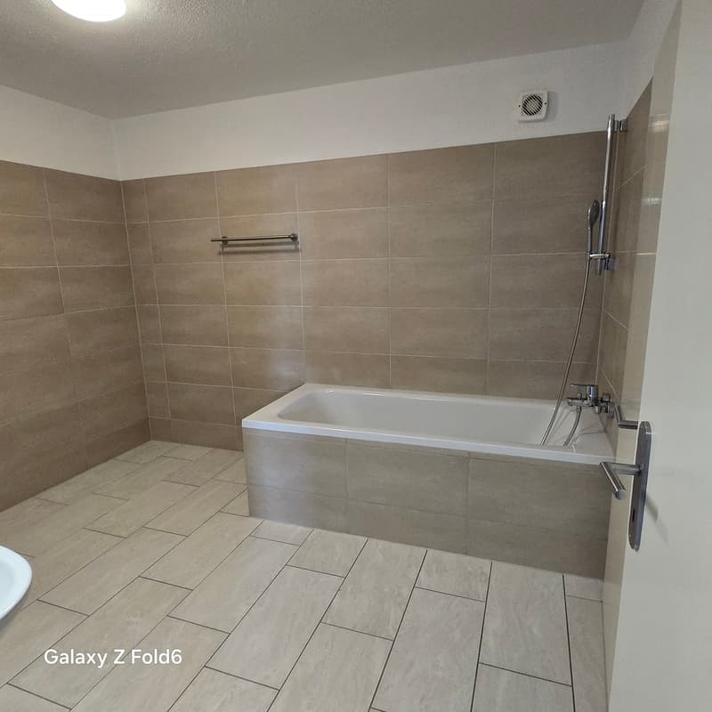 Appartement 6.5 pièces au centre d'Uzwil avec terrasse, ascenseur et 2 salles de bains (13)