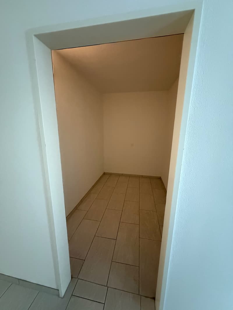 6.5 Room Apartment in Uzwil Center with Terrace, Elevator and 2 Bathrooms (13)
