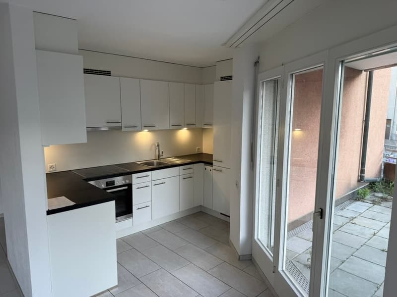 6.5 Room Apartment in Uzwil Center with Terrace, Elevator and 2 Bathrooms (5)