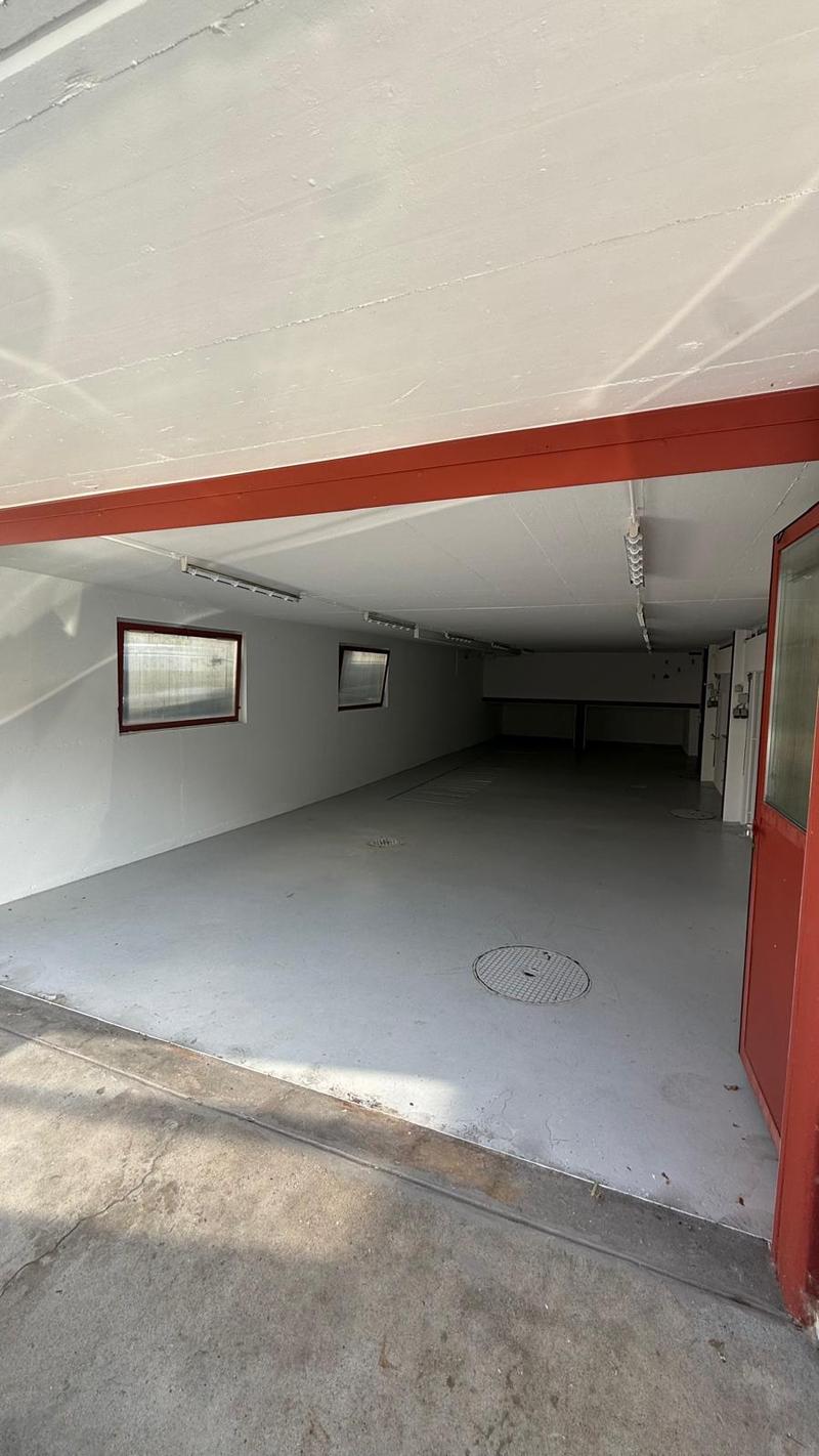 120m² helle Lager-/Gewerbefläche mit eigenem WC & Direktzufahrt (5)