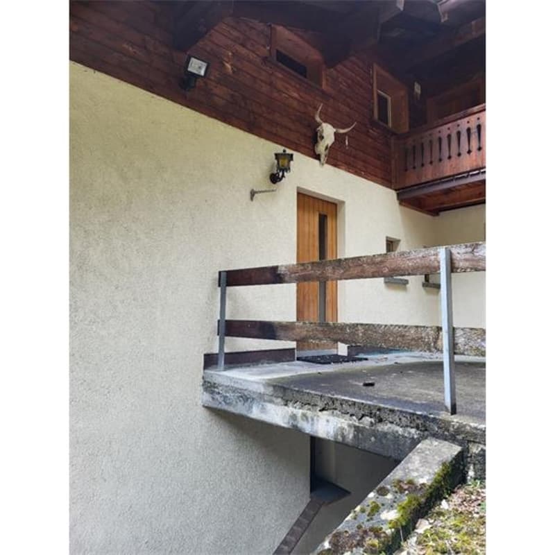 Gemütliche 2-Zimmer-Wohnung in ruhiger Lage in Langwies (2)