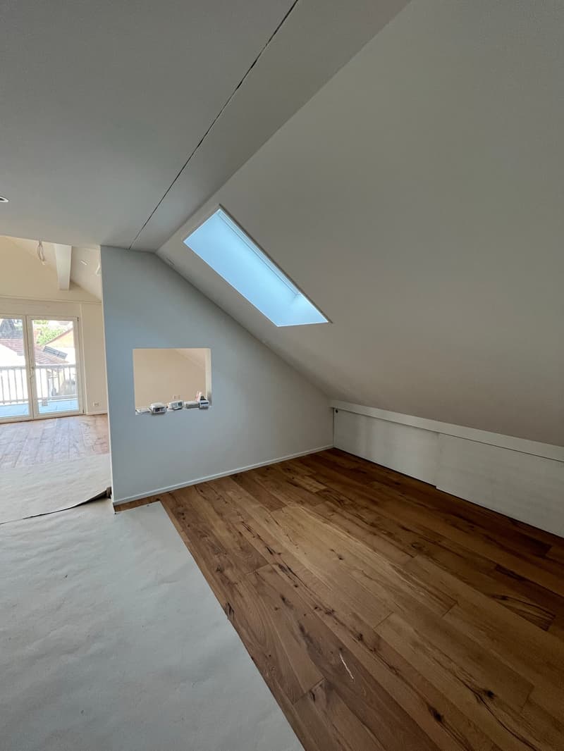 Dachwohnung mit Weitsicht an bester Sonnenlage im Zürcher Weinland (6)