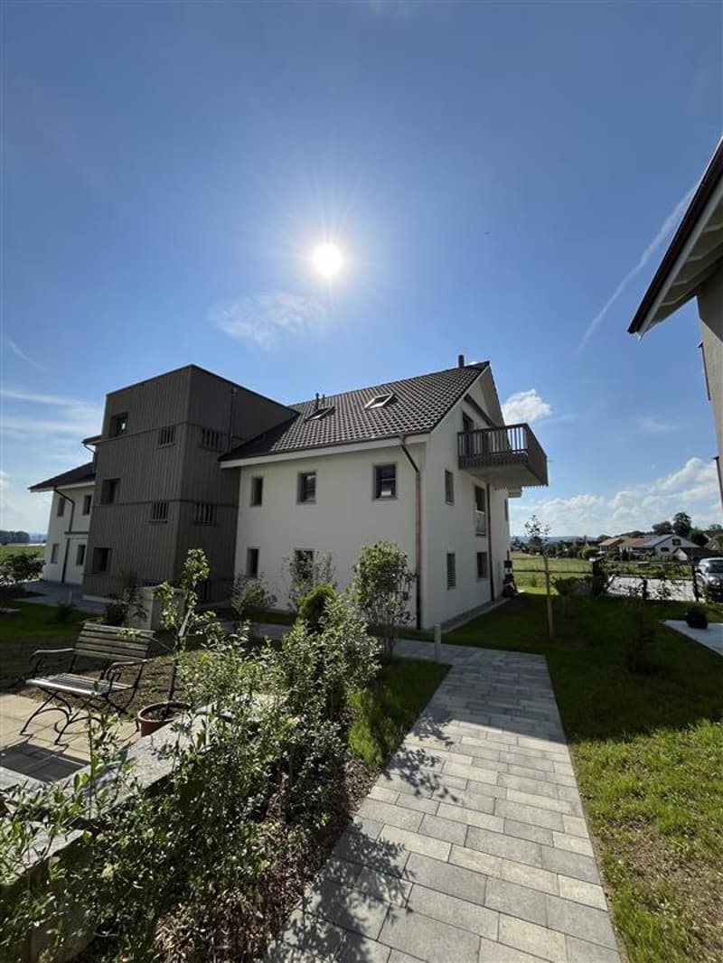 Dachwohnung mit Weitsicht an bester Sonnenlage im Zürcher Weinland (16)